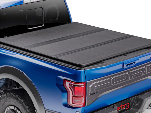 Extang 83486 Solid Fold 2.0 Tonneau Cover 17-20 Ford Super Duty 6'9